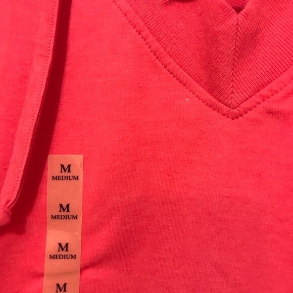 US Polo Assn Coral top women long sleeve V neck hi low sweater size M causal - Picture 5 of 8